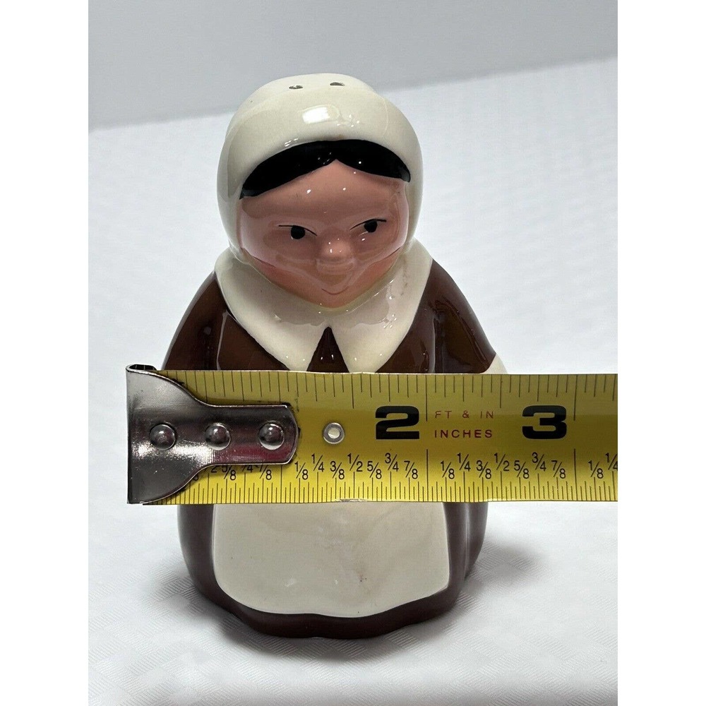 Thanksgiving Publix Supermarket The Pilgrim Pair Salt & Pepper Shakers - Picture 7 of 9